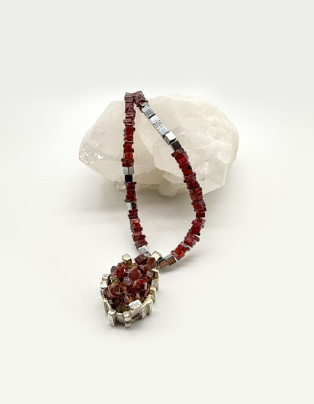 Scarlet Vanadinit Dizi Kolye