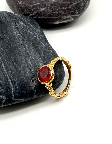 Ophelia Yakut Taşlı Altın Yüzük